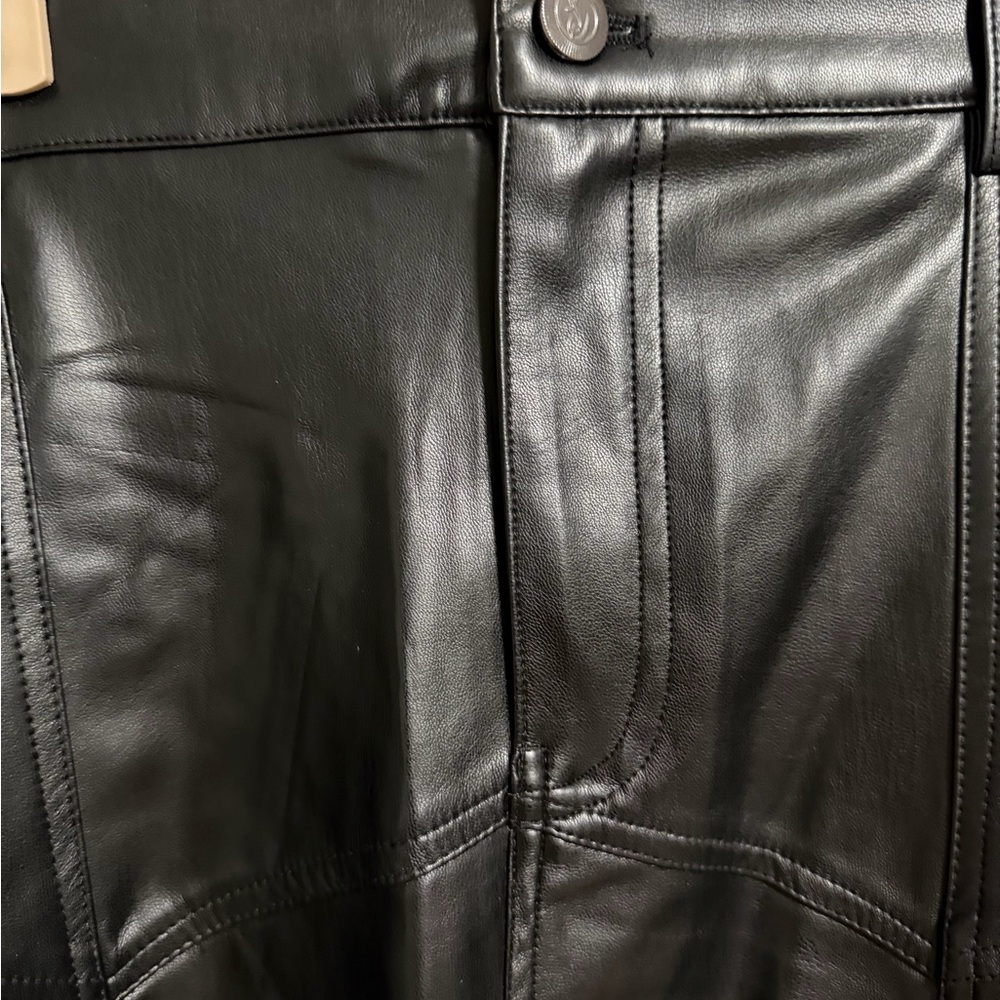 Gorgeous Sam Edelman Black A-Line Vegan Leather Skirt NWOT - Picture 4 of 16